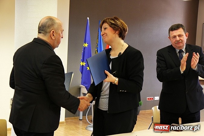 Zdjęcie w galerii na portalu naszraciborz.pl: PWSZ i MDK zawarły umowę partnerską wiadomości z regionu