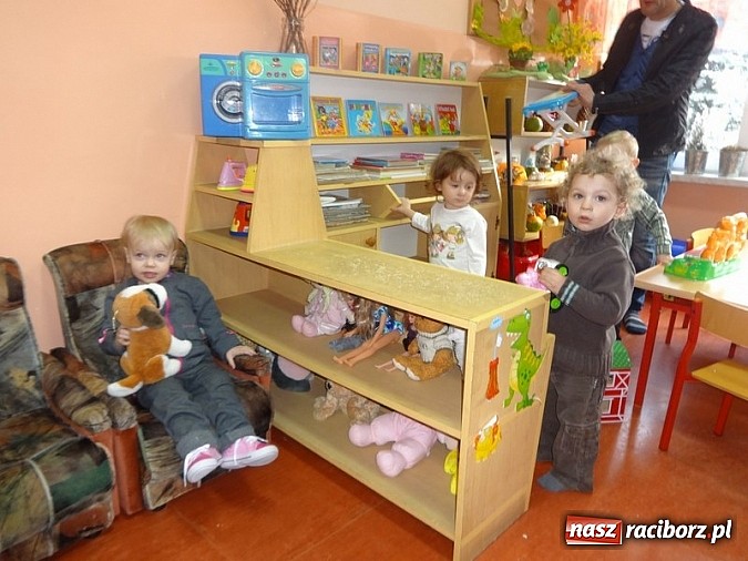 Zdjęcie w galerii na portalu naszraciborz.pl: Maluchy z Fiku-miku testują przedszkola wiadomości z regionu