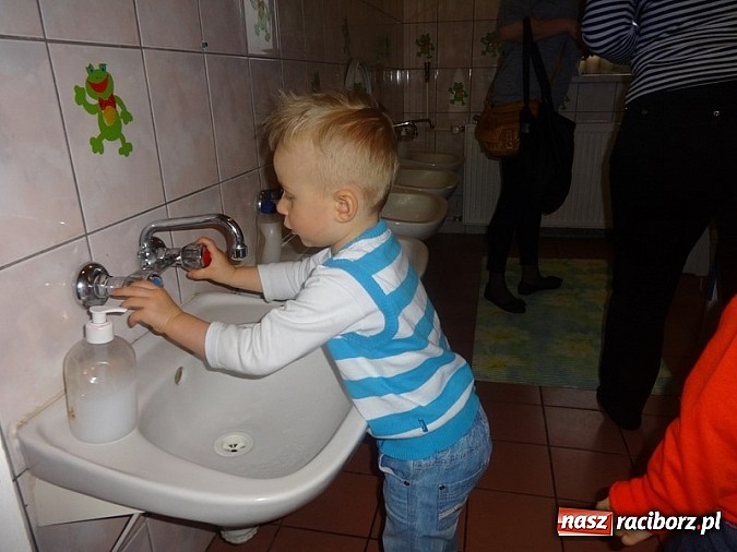 Zdjęcie w galerii na portalu naszraciborz.pl: Maluchy z Fiku-miku testują przedszkola wiadomości z regionu