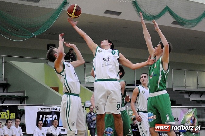 Zdjęcie w galerii na portalu naszraciborz.pl: Młodzi koszykarze RKK wygrywają na zakończenie sezonu wiadomości z regionu