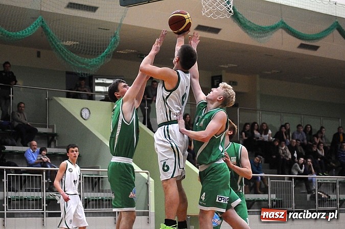 Zdjęcie w galerii na portalu naszraciborz.pl: Młodzi koszykarze RKK wygrywają na zakończenie sezonu wiadomości z regionu