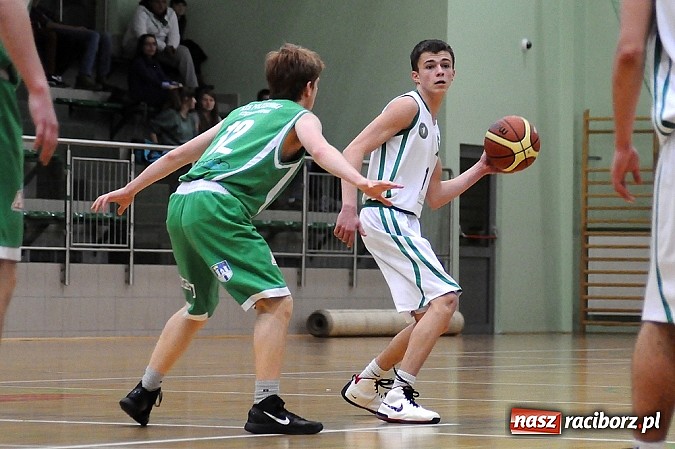 Zdjęcie w galerii na portalu naszraciborz.pl: Młodzi koszykarze RKK wygrywają na zakończenie sezonu wiadomości z regionu