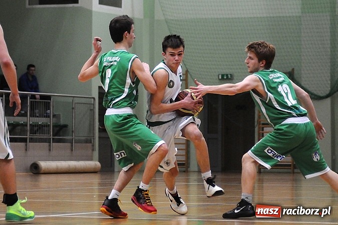 Zdjęcie w galerii na portalu naszraciborz.pl: Młodzi koszykarze RKK wygrywają na zakończenie sezonu wiadomości z regionu