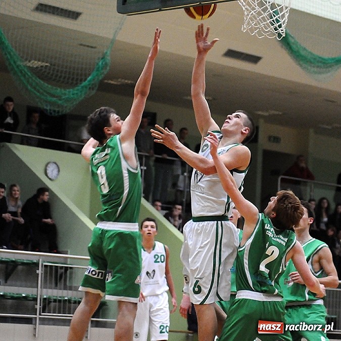 Zdjęcie w galerii na portalu naszraciborz.pl: Młodzi koszykarze RKK wygrywają na zakończenie sezonu wiadomości z regionu
