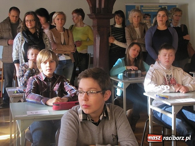 Zdjęcie w galerii na portalu naszraciborz.pl: Matematyka na 5! w Gimnazjum nr 5 wiadomości z regionu