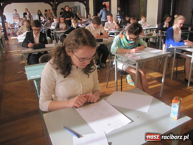 Zdjęcie w galerii na portalu naszraciborz.pl: Matematyka na 5! w Gimnazjum nr 5 wiadomości z regionu