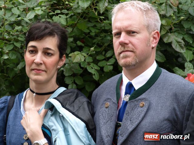 Zdjęcie w galerii na portalu naszraciborz.pl: Przyjechał z kochanką, ma teraz skwer wiadomości z regionu