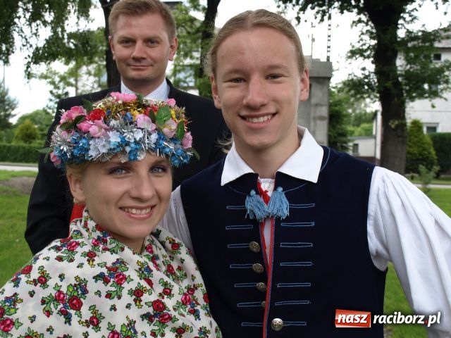 Zdjęcie w galerii na portalu naszraciborz.pl: Przyjechał z kochanką, ma teraz skwer wiadomości z regionu