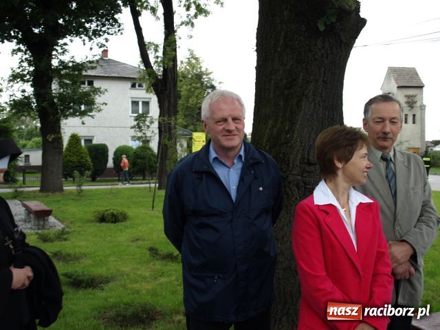 Zdjęcie w galerii na portalu naszraciborz.pl: Przyjechał z kochanką, ma teraz skwer wiadomości z regionu