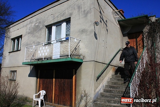 Zdjęcie w galerii na portalu naszraciborz.pl: Rudy: Chcieli odebrać psy ich właścicielce. Do interwencji jednak nie doszło... wiadomości z regionu