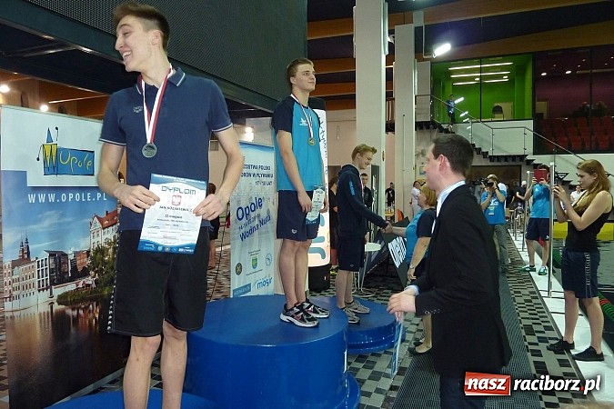 Zdjęcie w galerii na portalu naszraciborz.pl: Pływanie. Na początek złoto, srebro i gratulacje miss wiadomości z regionu
