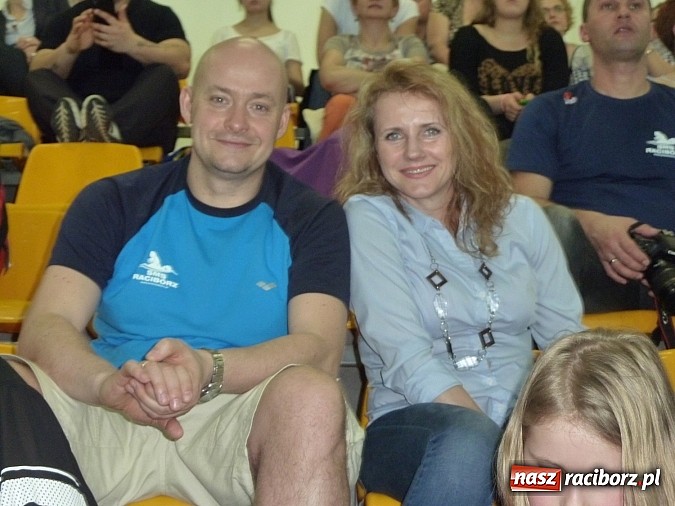 Zdjęcie w galerii na portalu naszraciborz.pl: Pływanie. Na początek złoto, srebro i gratulacje miss wiadomości z regionu