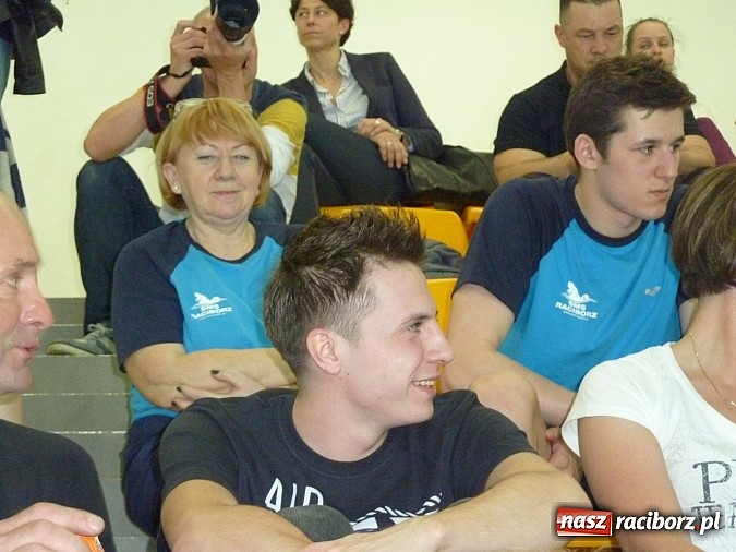 Zdjęcie w galerii na portalu naszraciborz.pl: Pływanie. Na początek złoto, srebro i gratulacje miss wiadomości z regionu