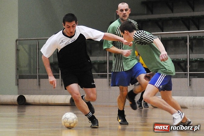 Zdjęcie w galerii na portalu naszraciborz.pl: Iras Team i Ćmy Barowe pokonują rywali wiadomości z regionu