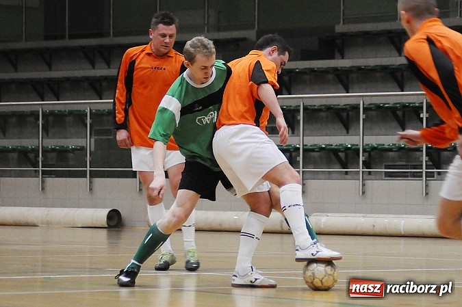 Zdjęcie w galerii na portalu naszraciborz.pl: Iras Team i Ćmy Barowe pokonują rywali wiadomości z regionu