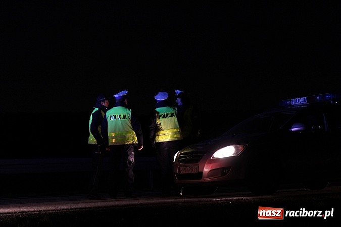 Zdjęcie w galerii na portalu naszraciborz.pl: Czołowe zderzenie w Szonowicach. Dwie osoby trafiły do szpitala wiadomości z regionu