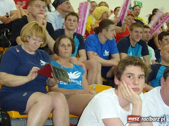 Zdjęcie w galerii na portalu naszraciborz.pl: Pływanie. Fantastyczne dziewczyny z SMS-u  wiadomości z regionu