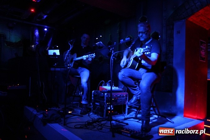 Zdjęcie w galerii na portalu naszraciborz.pl: Koncert Artura Gadowskiego w After Dark wiadomości z regionu