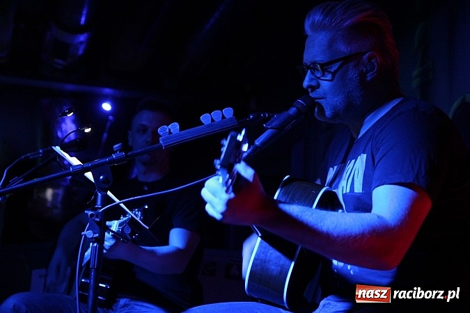 Zdjęcie w galerii na portalu naszraciborz.pl: Koncert Artura Gadowskiego w After Dark wiadomości z regionu