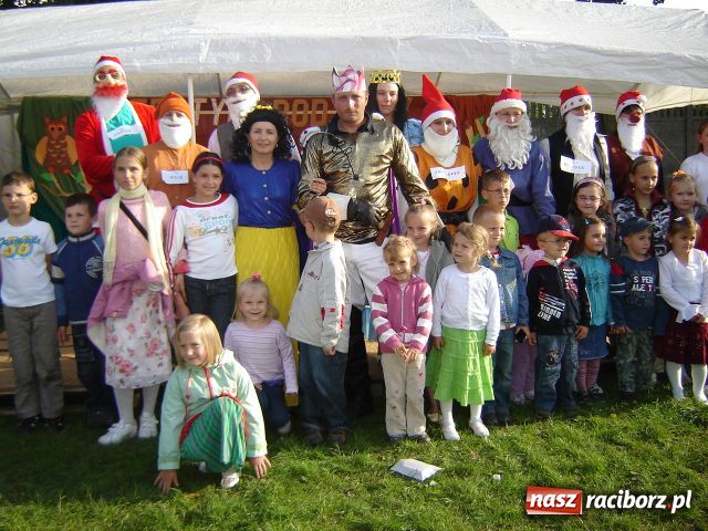 Zdjęcie w galerii na portalu naszraciborz.pl: Aktorzy teatru Studzienna wiadomości z regionu