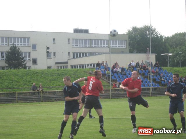 Zdjęcie w galerii na portalu naszraciborz.pl: Rafako-Górki: Ręka Depty zburzyła czerwony mur wiadomości z regionu