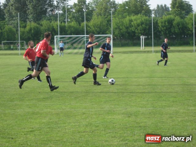 Zdjęcie w galerii na portalu naszraciborz.pl: Rafako-Górki: Ręka Depty zburzyła czerwony mur wiadomości z regionu