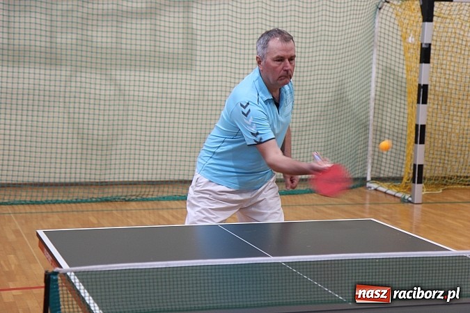 Zdjęcie w galerii na portalu naszraciborz.pl: Kornowac: Turniej tenisa stołowego dla oldbojów wiadomości z regionu