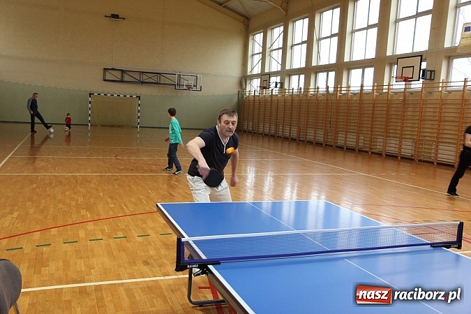 Zdjęcie w galerii na portalu naszraciborz.pl: Kornowac: Turniej tenisa stołowego dla oldbojów wiadomości z regionu