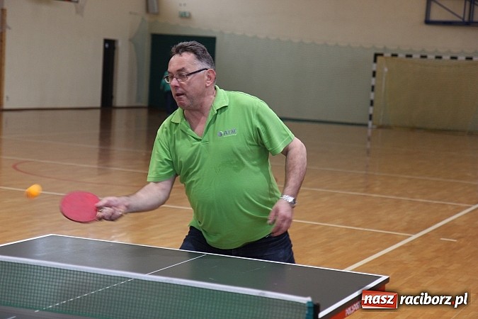 Zdjęcie w galerii na portalu naszraciborz.pl: Kornowac: Turniej tenisa stołowego dla oldbojów wiadomości z regionu