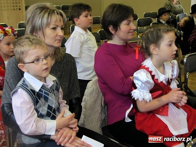 Zdjęcie w galerii na portalu naszraciborz.pl: Śląska godka po raz 7. na przeglądzie w Tworkowie wiadomości z regionu