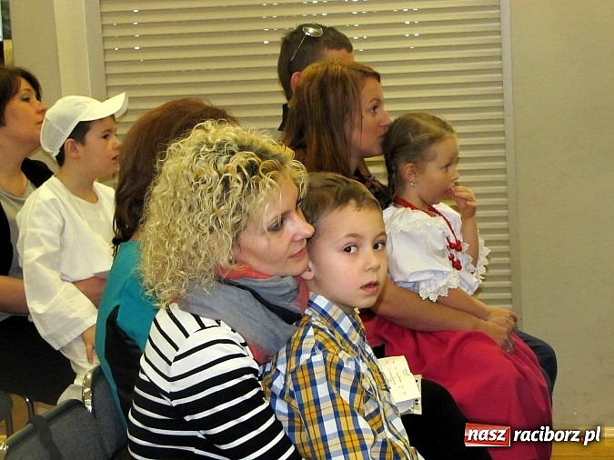 Zdjęcie w galerii na portalu naszraciborz.pl: Śląska godka po raz 7. na przeglądzie w Tworkowie wiadomości z regionu