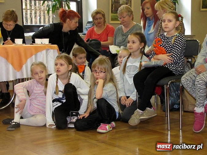 Zdjęcie w galerii na portalu naszraciborz.pl: Śląska godka po raz 7. na przeglądzie w Tworkowie wiadomości z regionu