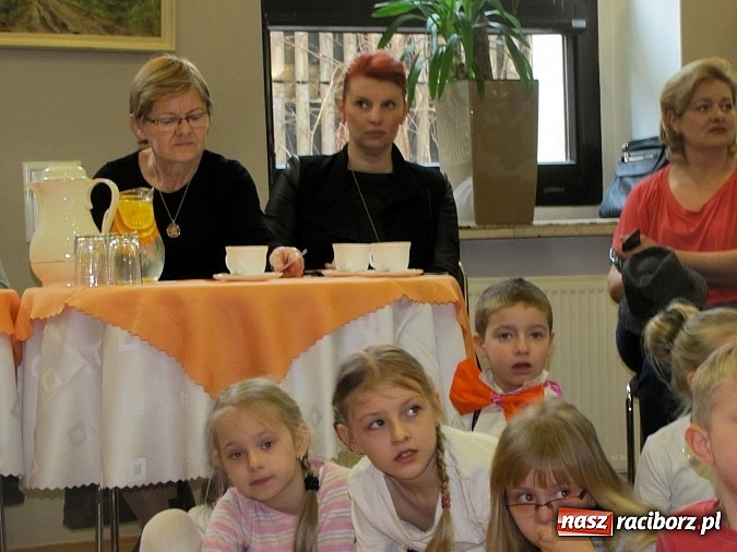 Zdjęcie w galerii na portalu naszraciborz.pl: Śląska godka po raz 7. na przeglądzie w Tworkowie wiadomości z regionu