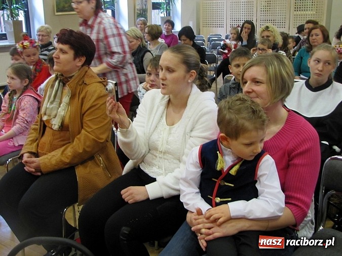 Zdjęcie w galerii na portalu naszraciborz.pl: Śląska godka po raz 7. na przeglądzie w Tworkowie wiadomości z regionu