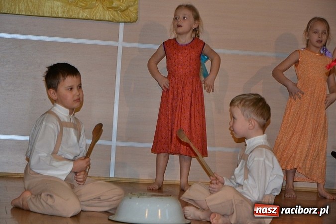 Zdjęcie w galerii na portalu naszraciborz.pl: Śląska godka po raz 7. na przeglądzie w Tworkowie wiadomości z regionu