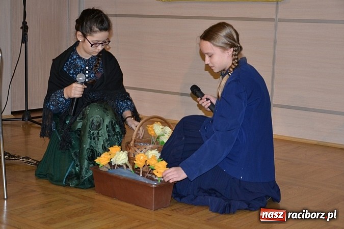 Zdjęcie w galerii na portalu naszraciborz.pl: Śląska godka po raz 7. na przeglądzie w Tworkowie wiadomości z regionu