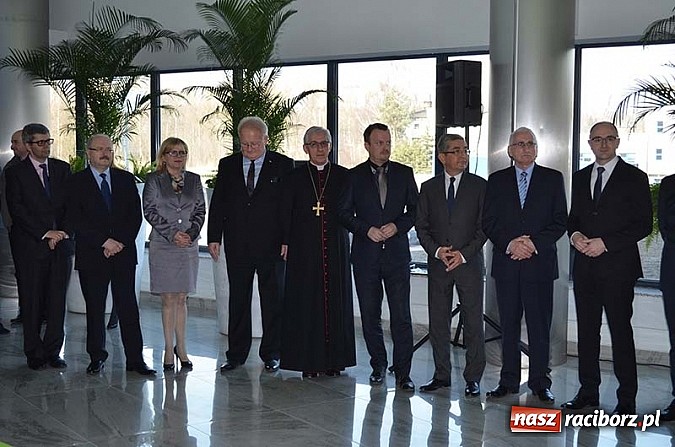 Zdjęcie w galerii na portalu naszraciborz.pl: Otwarcie budynku pasywnego w Katowicach wiadomości z regionu