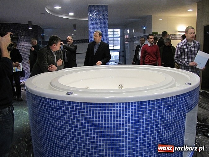 Zdjęcie w galerii na portalu naszraciborz.pl: Radni zwiedzili H2Ostróg i debatowali o ulgach dla seniorów  wiadomości z regionu