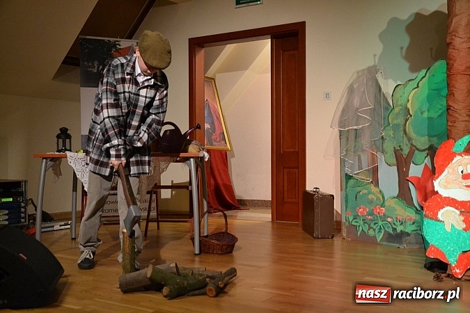 Zdjęcie w galerii na portalu naszraciborz.pl: Działalność abp. Józefa Gawliny - ordynariusz gliwicki z wykładem na zamku wiadomości z regionu