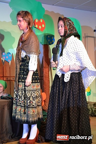 Zdjęcie w galerii na portalu naszraciborz.pl: Działalność abp. Józefa Gawliny - ordynariusz gliwicki z wykładem na zamku wiadomości z regionu