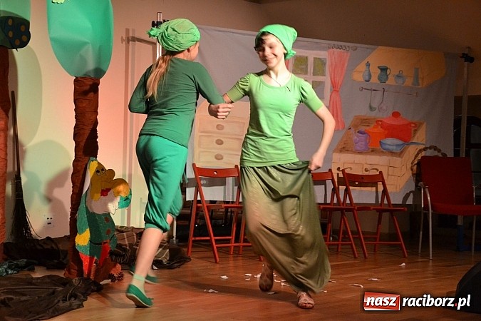 Zdjęcie w galerii na portalu naszraciborz.pl: Działalność abp. Józefa Gawliny - ordynariusz gliwicki z wykładem na zamku wiadomości z regionu