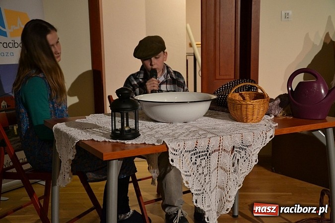 Zdjęcie w galerii na portalu naszraciborz.pl: Działalność abp. Józefa Gawliny - ordynariusz gliwicki z wykładem na zamku wiadomości z regionu