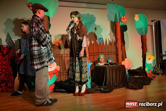 Zdjęcie w galerii na portalu naszraciborz.pl: Działalność abp. Józefa Gawliny - ordynariusz gliwicki z wykładem na zamku wiadomości z regionu