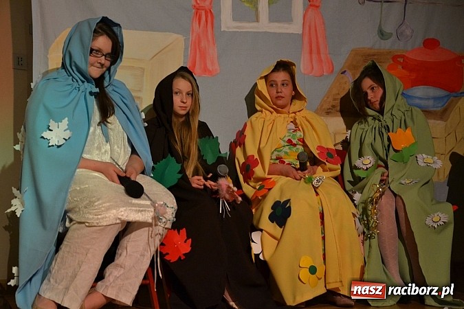 Zdjęcie w galerii na portalu naszraciborz.pl: Działalność abp. Józefa Gawliny - ordynariusz gliwicki z wykładem na zamku wiadomości z regionu