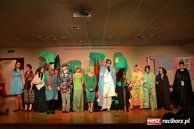 Zdjęcie w galerii na portalu naszraciborz.pl: Działalność abp. Józefa Gawliny - ordynariusz gliwicki z wykładem na zamku wiadomości z regionu