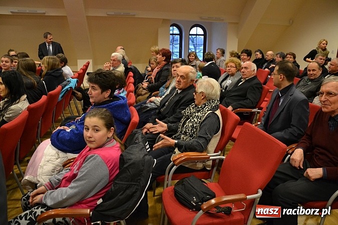 Zdjęcie w galerii na portalu naszraciborz.pl: Działalność abp. Józefa Gawliny - ordynariusz gliwicki z wykładem na zamku wiadomości z regionu