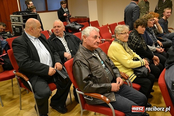 Zdjęcie w galerii na portalu naszraciborz.pl: Działalność abp. Józefa Gawliny - ordynariusz gliwicki z wykładem na zamku wiadomości z regionu