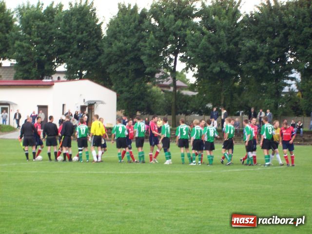 Zdjęcie w galerii na portalu naszraciborz.pl: Tworków -Turza: Polowanie na kości wiadomości z regionu