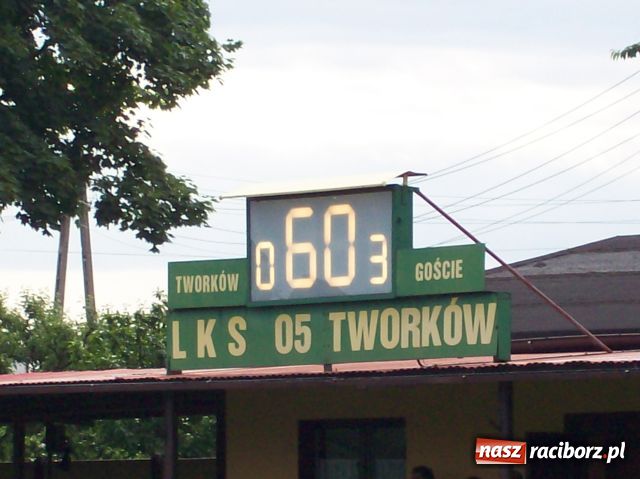 Zdjęcie w galerii na portalu naszraciborz.pl: Tworków -Turza: Polowanie na kości wiadomości z regionu