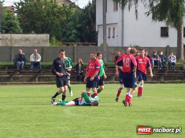Zdjęcie w galerii na portalu naszraciborz.pl: Tworków -Turza: Polowanie na kości wiadomości z regionu